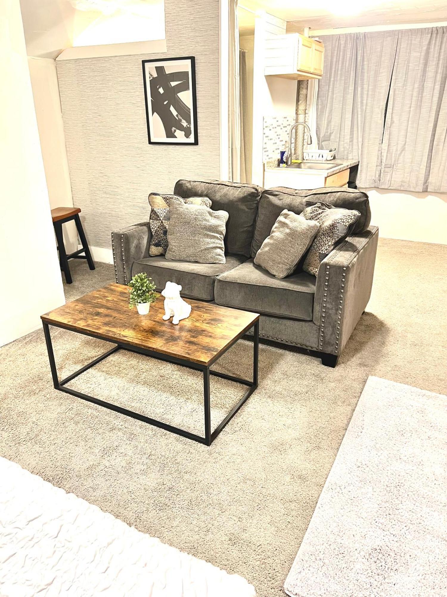 Two Bedroom Villa Studio With Fireplace & Living Room Detroit Exteriér fotografie
